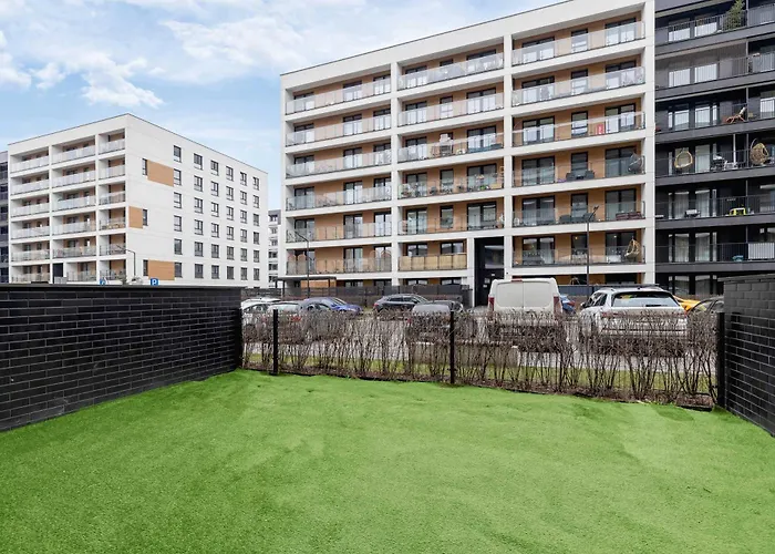 Apartman Cozy With Parking And Terrace In By Renters