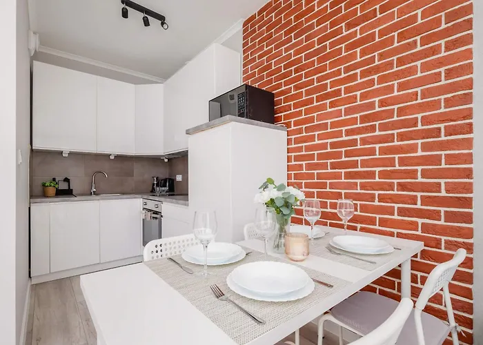 Cozy With Parking And Terrace In By Renters